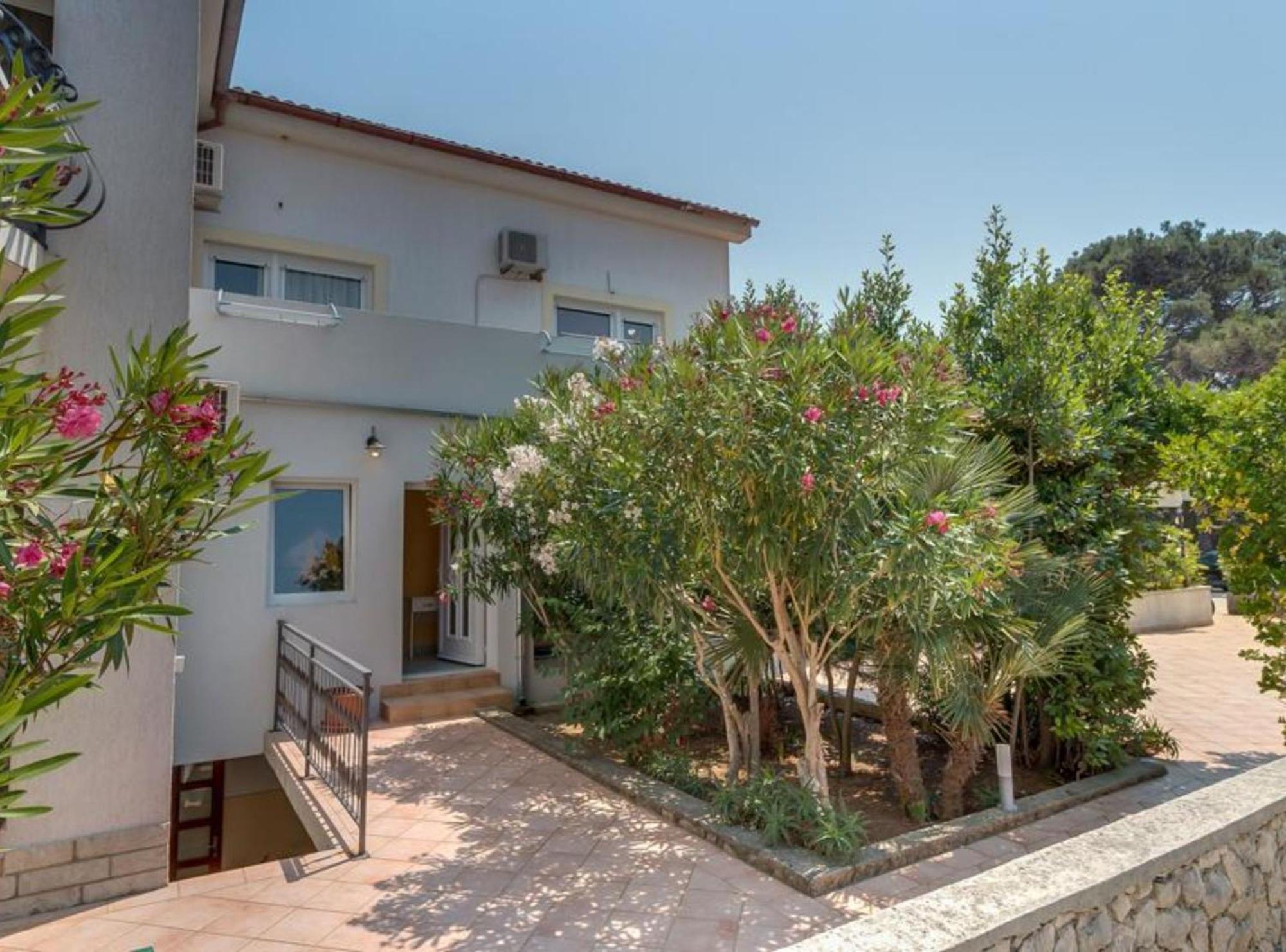 Pansion Belvedere Mali Lošinj Εξωτερικό φωτογραφία